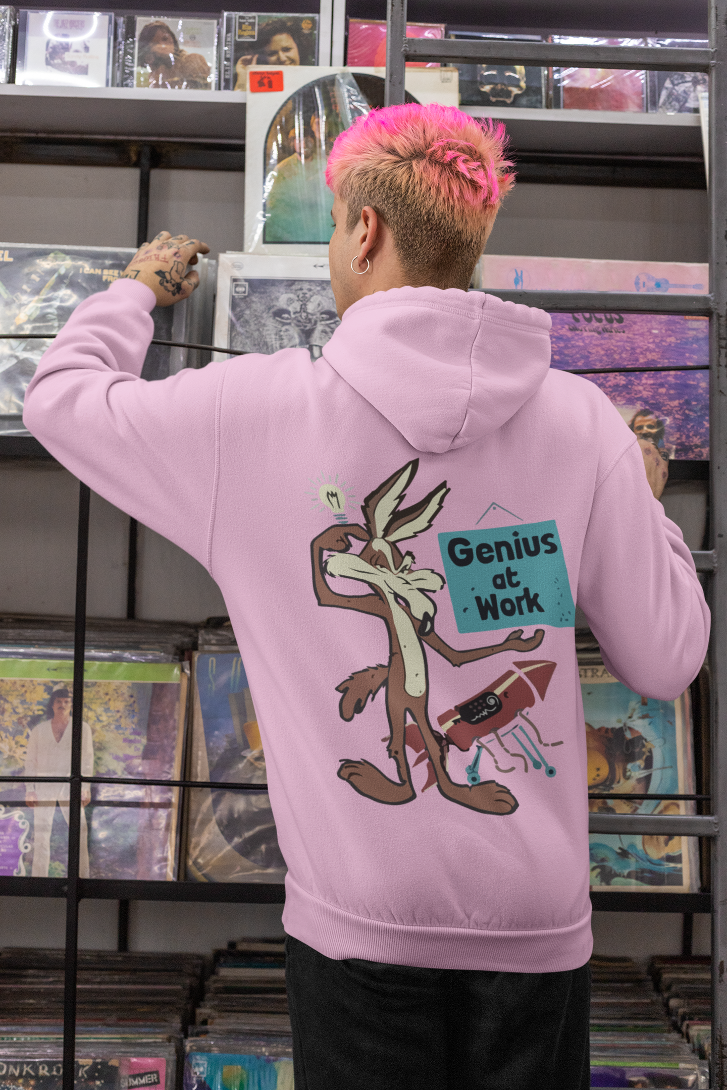 WILE E. COYOTE : GENIUS AT WORK | Unisex Hoodie